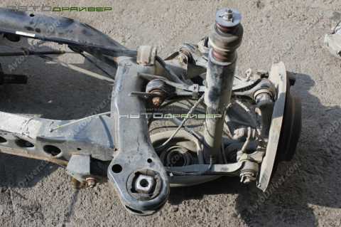 Направляющий рычаг B BMW 33326782238