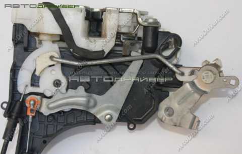 Замок передней правой двери  Mitsubishi LANCER 5715A420