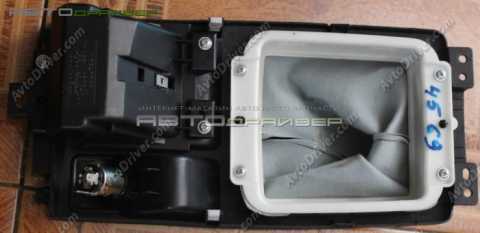 Накладка с кожухом рычага переключения передач МКПП Mitsubishi LANCER 8015A042XA 7600A006XA 