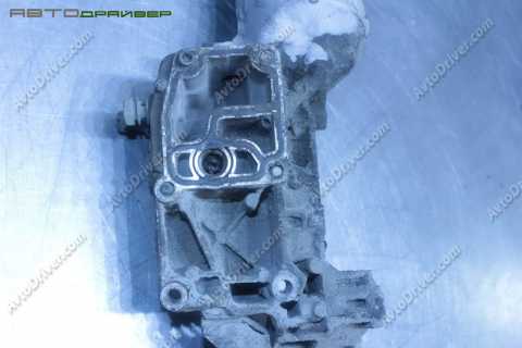 Опора вспомогательного механизма двигателя с масляным фильтром BMW 11421713838