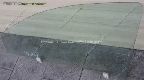 Стекло левой передней двери  Mitsubishi LANCER 5706A577