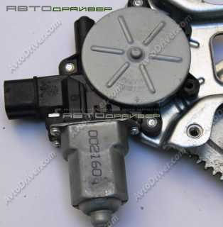 Моторчик стеклоподъемника передней левой двери Mitsubishi LANCER 5713A085