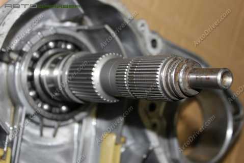 Вал раздаточной коробки BMW ATC45L