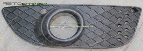 Рамка противотуманной фары правая  Mitsubishi LANCER 8321A090