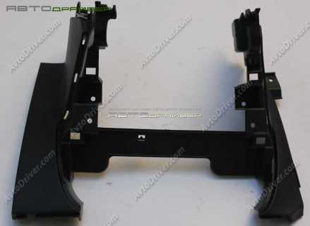 Центральная нижняя часть парприза Mitsubishi LANCER 8002A244XA