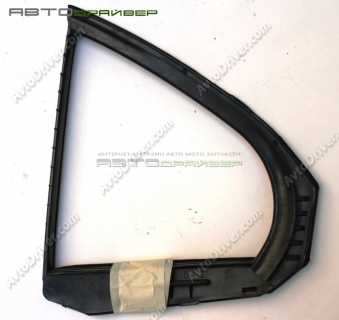 Уплотнитель глухого стекла задний правый Mitsubishi LANCER 5740A042
